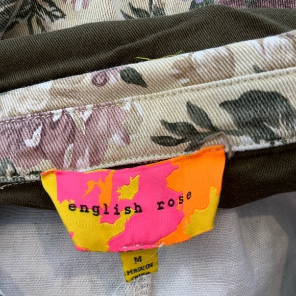 English Rose Rhinestone Studded Floral Denim Jacket in Size Medium - New in Bag - Picture 8 of 10